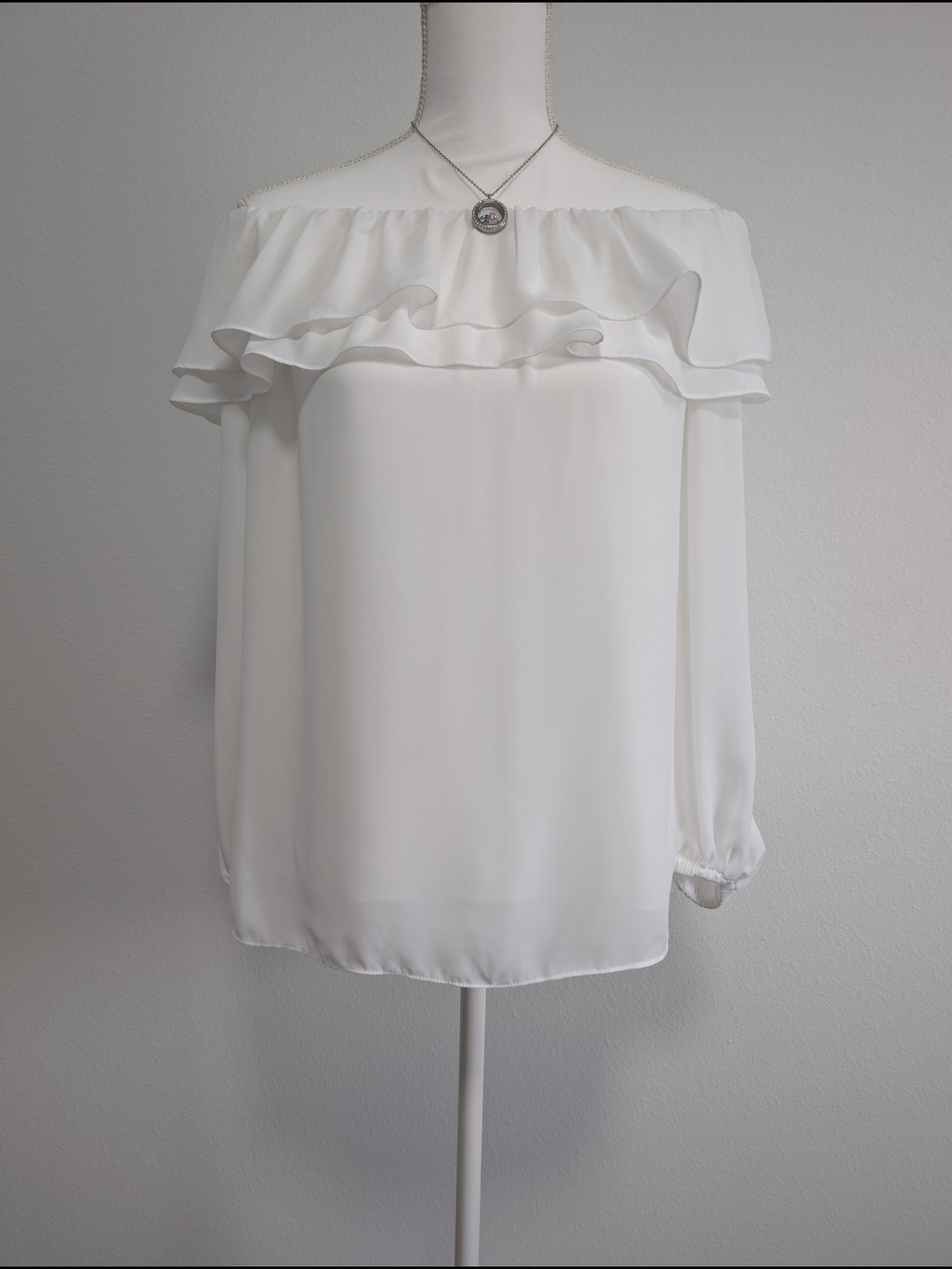 Michael Michael Kors White Off-Shoulder Ruffle Long Sleeve Blouse Top M